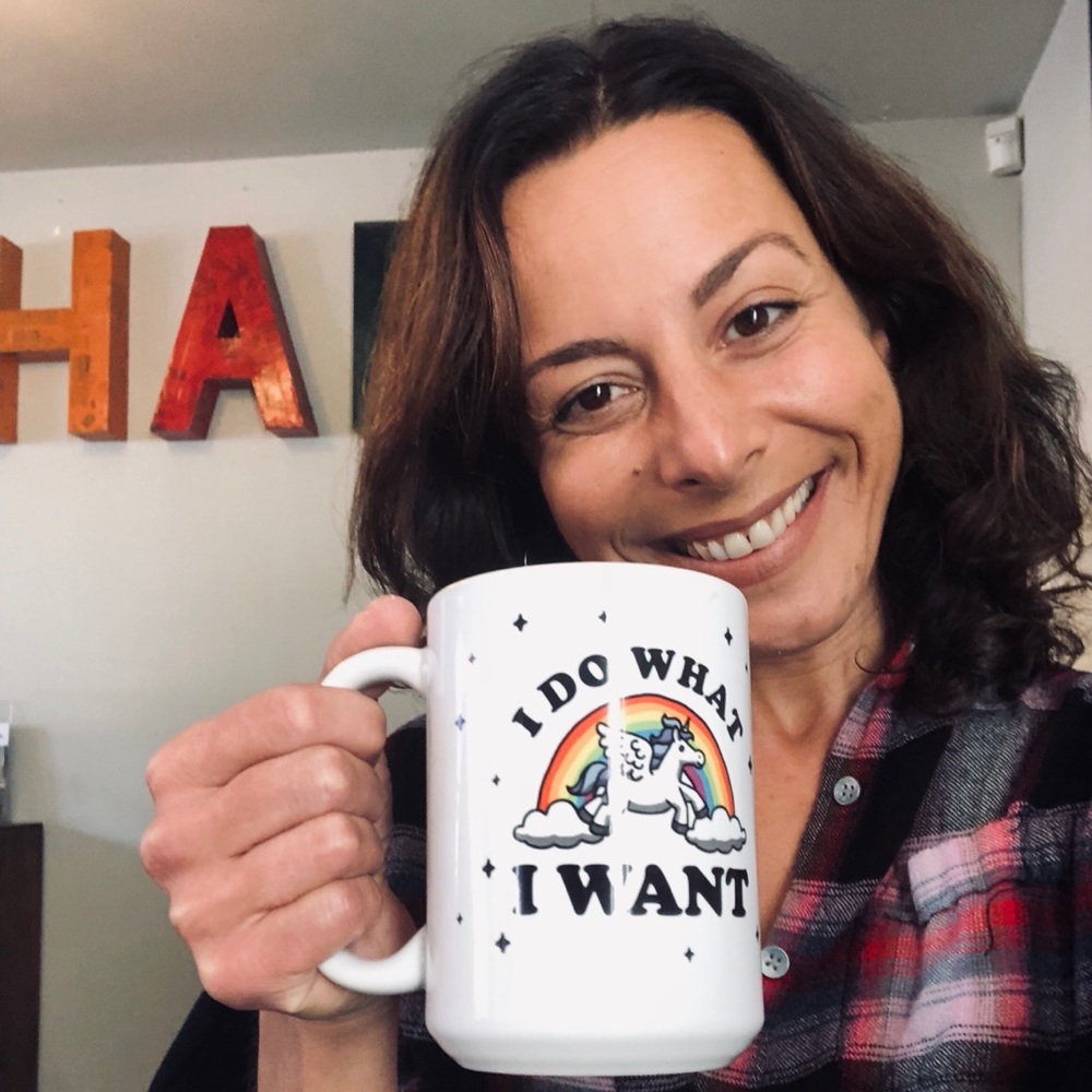 Meet your Posher, Gina. Hi!